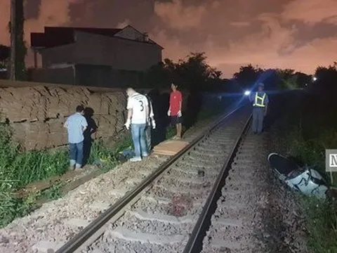 Bình Thuận: Vượt rào chắn đường sắt, một người bị tàu hỏa tông