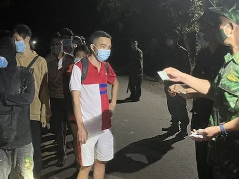 Thêm 34 công dân Việt Nam tại Campuchia được trao trả về nước