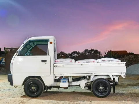 Carry Truck: Xe tải nhỏ vận chuyển vật liệu xây dựng đến mọi nơi