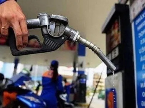 Đề xuất giảm 50% thuế tiêu thụ đặc biệt, thuế GTGT với xăng, dầu