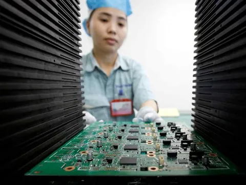 Apple, Google... chuyển dây chuyền sản xuất sang Việt Nam sẽ giúp hàng triệu người Việt trở nên giàu có hơn trong tương lai?