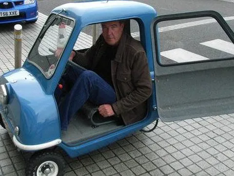 Những mẫu xe kỳ lạ nhất từng được con người thiết kế