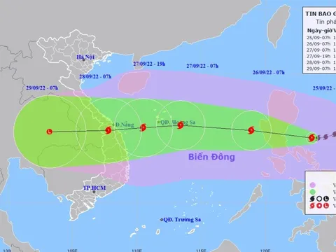 Liên tục mạnh lên, bão Noru giật cấp 17, hướng rất nhanh vào miền Trung