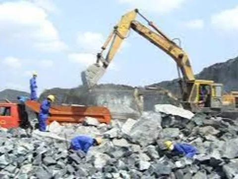 Khai thác khoáng sản vượt mốc giới, FLC Stone bị phạt 170 triệu đồng