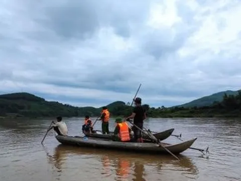 Quảng Ngãi: Bé trai 12 tuổi đi chăn trâu bị lũ cuốn mất tích