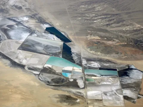 Mặt tối tại mỏ 'vàng trắng' khổng lồ ở Mỹ: Phố Wall chi 3,5 tỷ USD, cuộc chạy đua bắt đầu!