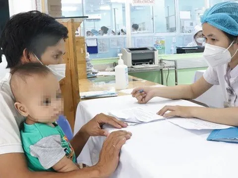 Chuẩn bị tiêm vắc xin phòng COVID-19 cho trẻ từ 6 tháng đến dưới 5 tuổi