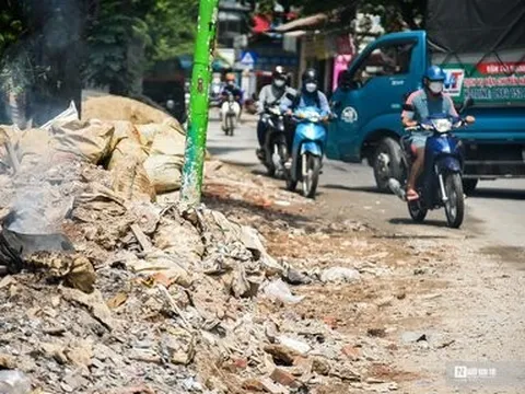 Rác thải bua vây cuộc sống người dân giữa lòng Thủ đô