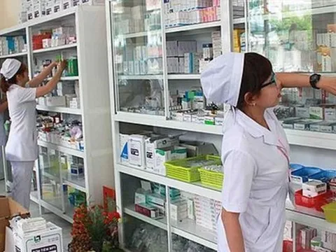 Giá thuốc tăng vọt vì khan hiếm