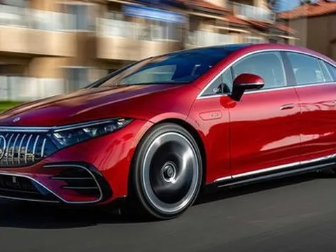 Công nghệ tự lái của Mercedes 'sinh sau đẻ muộn' nhưng có 1 thứ vượt trội so với Tesla