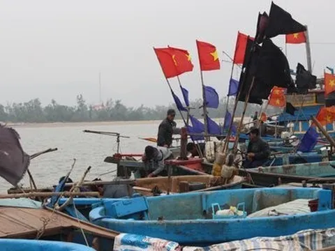 Quảng Bình: Trên đường tránh bão Noru, một ngư dân mất tích