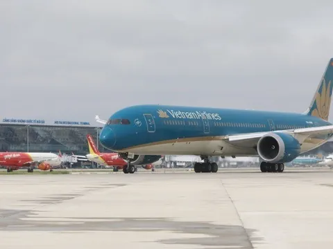 10 sân bay hoạt động trở lại, hàng không tăng chuyến bay sau bão Noru