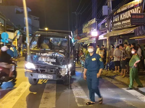 Video: Đầu xe tải tông 2 phụ nữ trẻ tuổi ở Bình Thạnh