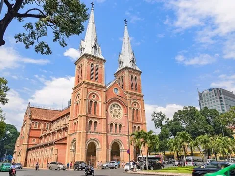 Các tổ chức quốc tế cập nhật dự báo tăng trưởng Việt Nam, WB và IMF dự báo mức tăng trưởng cao hơn mục tiêu Chính phủ
