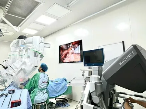 Bệnh viện đầu tiên tại Việt Nam phẫu thuật robot cắt tuyến giáp qua tiền đình miệng