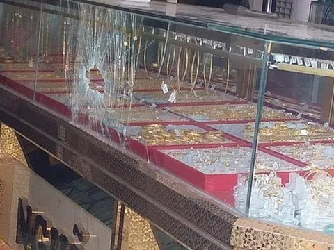 Lại xảy ra cướp tiệm vàng ở Bình Dương