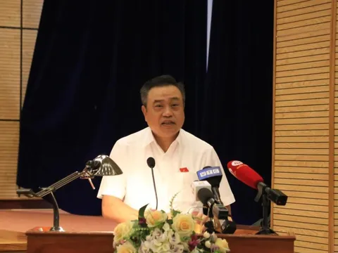 Chủ tịch Hà Nội Trần Sỹ Thanh: Ai bị bắt đều có "ting ting", COVID "ting ting" nhiều lắm