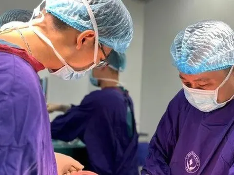 Hoại tử 'vòng 1' vì nâng ngực: Bác sĩ cảnh báo biến chứng nguy hiểm cần lưu ý