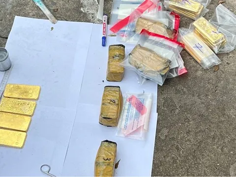 "Kẽ hở" buôn lậu vàng