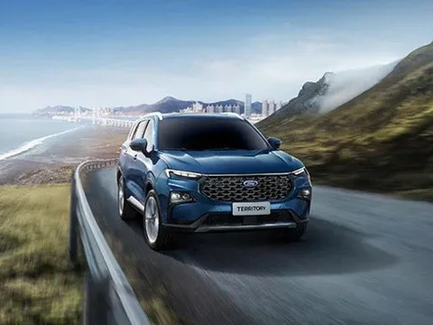 Tương tự Ford Ranger, Everest... Territory cũng bị đánh tiếng bán "bia kèm lạc"