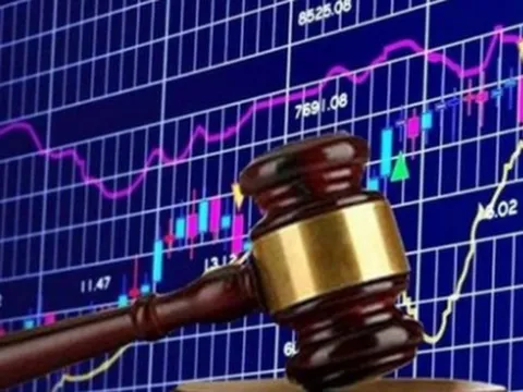 'Ém' thông tin, nhiều doanh nghiệp trên sàn bị phạt hàng trăm triệu đồng