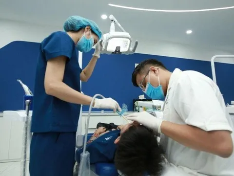 Hậu Covid-19, bị rụng răng do tiêu xương hàm làm gì để cải thiện?