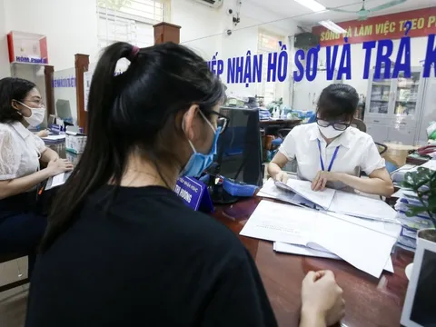 Người dân sẽ không cần trình CCCD, sổ hộ khẩu trong thủ tục hành chính