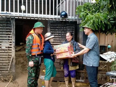 Giây phút thoát khỏi “tử thần” trong trận lũ quét kinh hoàng ở Nghệ An