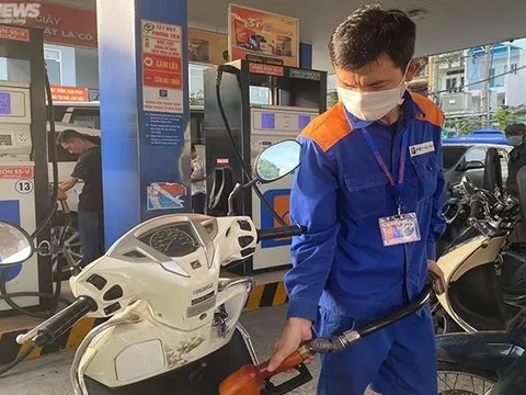 Ngày mai, giá xăng có thể giảm về sát 20.000 đồng/lít