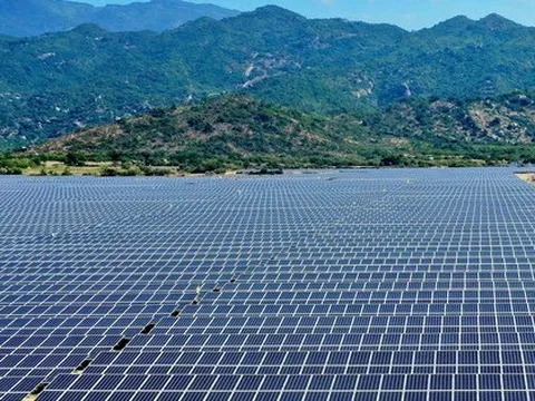 Doanh nghiệp đầu tư năng lượng “kêu cứu”, Bộ Công Thương nói gì?