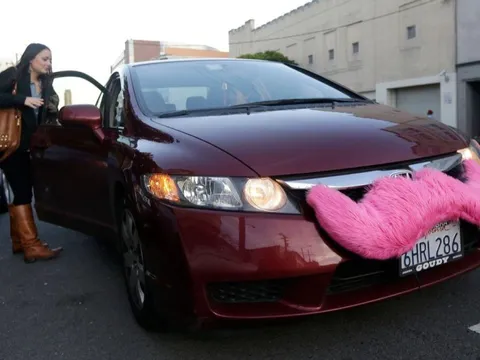 Cách Uber vượt qua Lyft trong lĩnh vực gọi xe công nghệ...