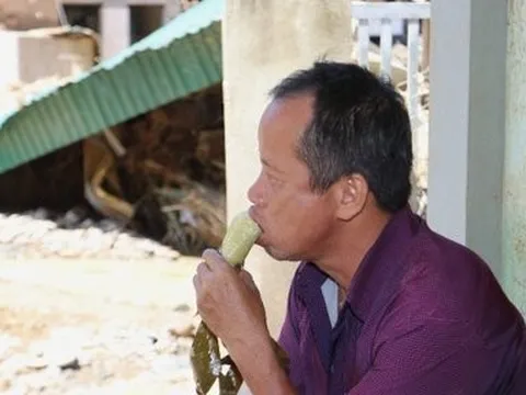 Lũ quét toàn bộ tài sản, người dân vượt rừng, lội suối xin cứu trợ