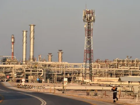 OPEC + nhất trí cắt giảm 2 triệu thùng dầu/ngày