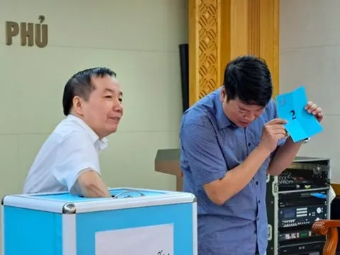 30 cán bộ có chức vụ của 7 bộ, ngành, đơn vị được chọn xác minh tài sản thu nhập sau bốc thăm là ai?