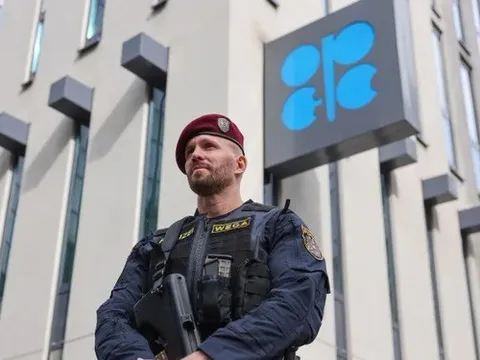 Liệu quyết định cắt giảm sản lượng có thực sự giúp OPEC+ cứu vớt giá dầu thô?