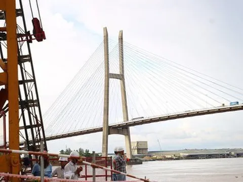 Cha, vợ nạn nhân mất tích trong vụ sập sàn cầu Mỹ Thuận 2 chờ đợi trong vô vọng