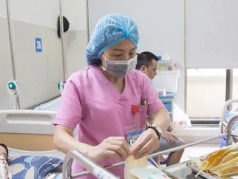 Đấu thầu thuốc bất cập, bệnh viện đang làm miễn phí