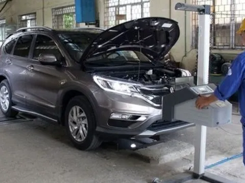 Mức phí đăng kiểm ô tô mới có hiệu lực từ hôm nay (8/10)