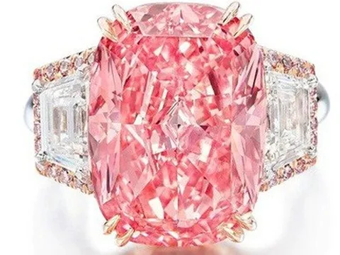 Viên kim cương hồng có giá trị cao kỷ lục thế giới