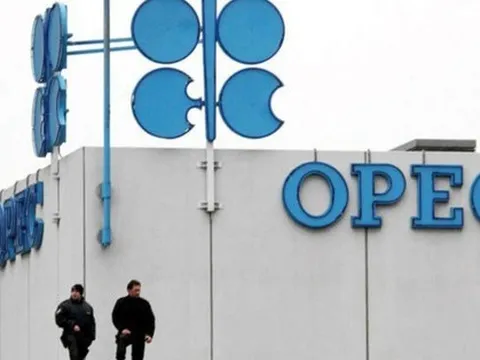 Cuộc đua mới trên thị trường dầu mỏ: Nước đi táo bạo của OPEC+ có thể thay đổi trật tự năng lượng toàn cầu