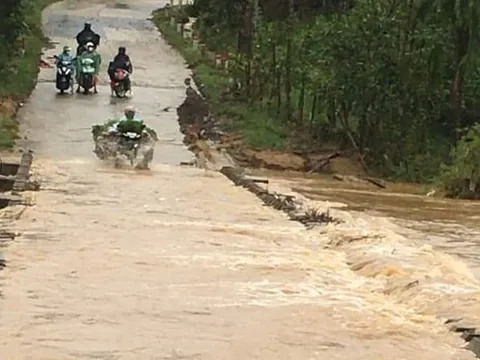 2 người dân ở Quảng Nam bị lũ cuốn trôi mất tích
