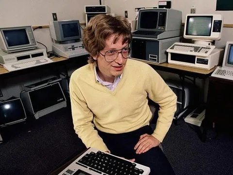 Gửi tới chính mình năm 19 tuổi, đây là 2 lời khuyên Bill Gates nhấn mạnh