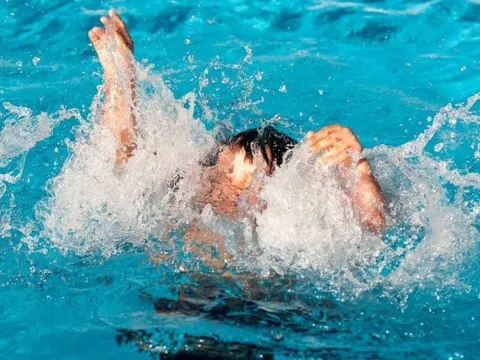 Bác sĩ cảnh báo việc sơ cứu trẻ đuối nước sai cách khiến tình trạng nghiêm trọng hơn