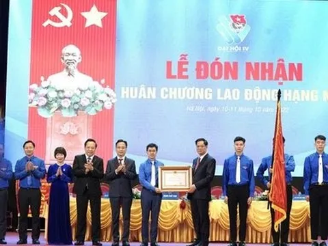Đoàn khối các cơ quan Trung ương nhận Huân chương Lao động hạng nhất