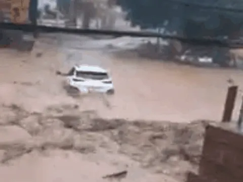 Tìm thấy thi thể bé gái 4 tháng tuổi bị lũ quét cuốn trôi ở Nghệ An