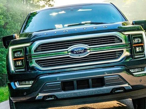 Ô tô sắp có túi khí ngoài đầu xe, bung ra bảo vệ người bị đâm