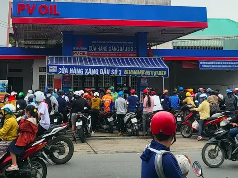 Giữa cao điểm “hết xăng” những ngày qua, "ông lớn" PVOIL nói gì?