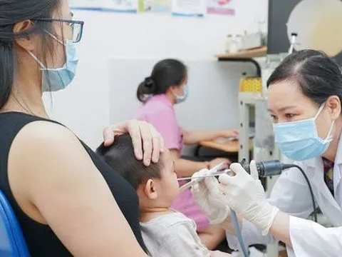 Giao mùa nhiều trẻ nhập viện vì viêm đường hô hấp: Chuyên gia chỉ cách phòng tránh