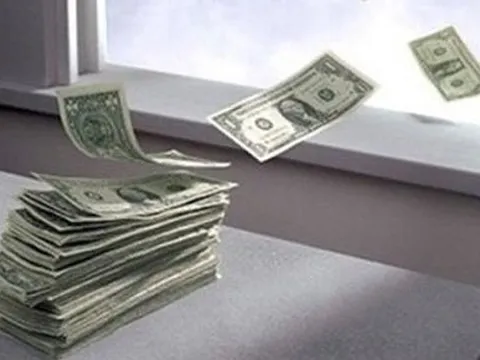 Bớt cảm tính lại, tiết kiệm tiền mới là thượng sách