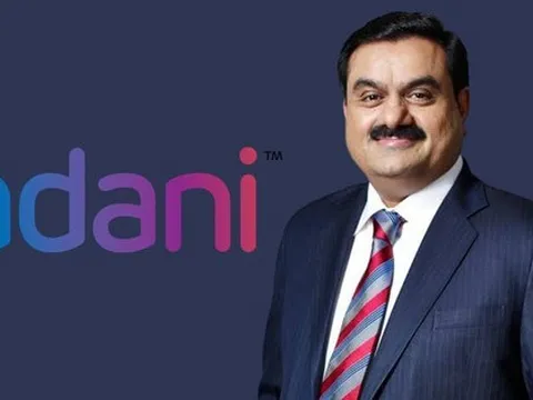 Điều ít ai biết về tỷ phú Ấn Độ giàu thứ 2 thế giới: Bỏ đại học, khởi nghiệp với hơn 1 USD rồi thành doanh nhân kim cương, vượt mặt cả Jeff Bezos